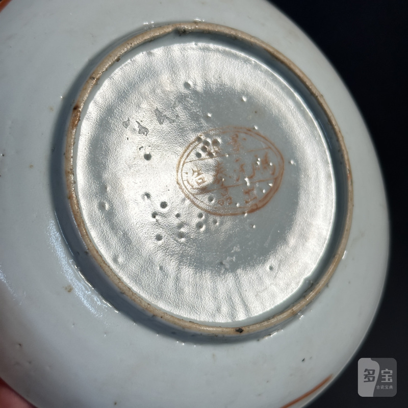 民国 粉彩花卉草虫纹盘一对 - 图6